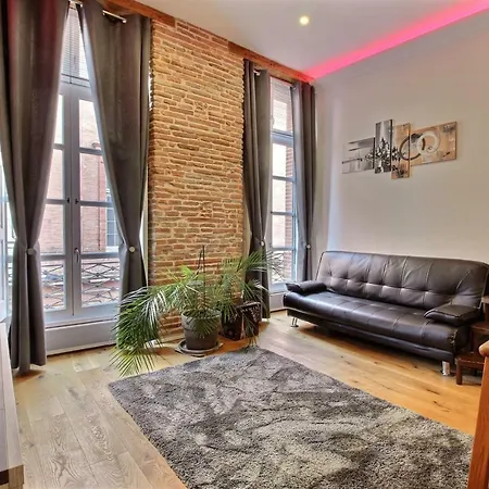Duplex Place Du Capitole 아파트 *
